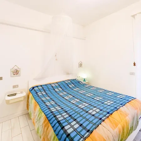 Casa Le Palme Daire Porto Azzurro